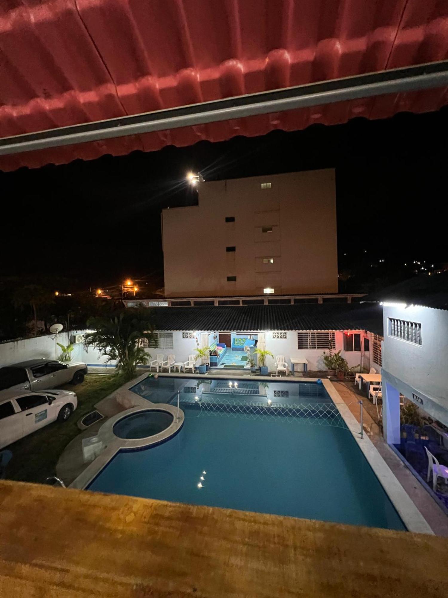 Hostal Aruba Atacames Exterior photo